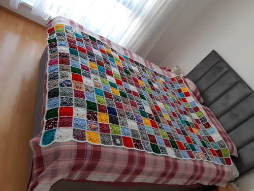 Häkeldecke,Kuscheldecke,Bett?